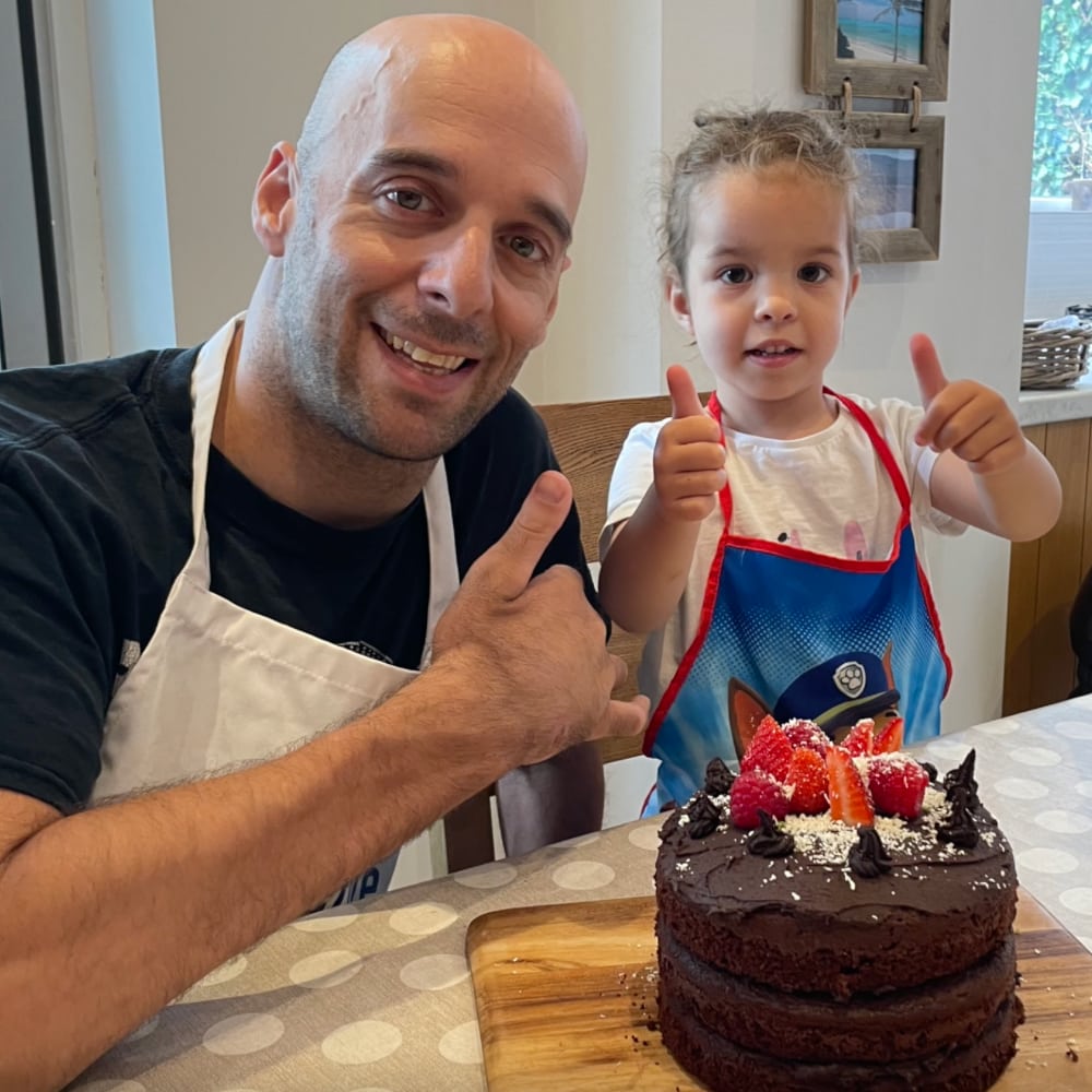 Rob and Xanthe make a chocolate cake using the Active Hands baking pack